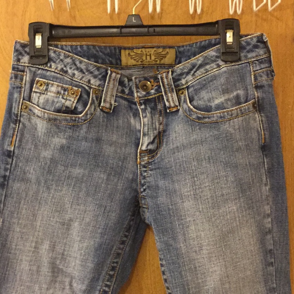 Hint capris - Picture 2 of 5